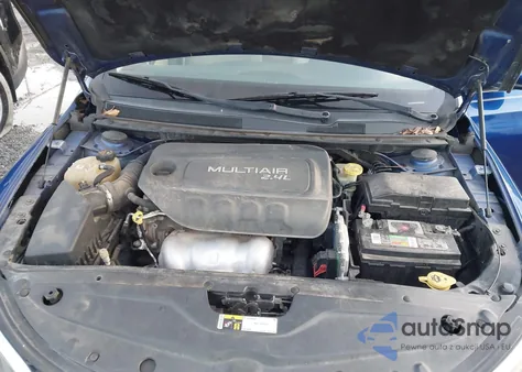 2015 Chrysler 200 Limited z USA, uszkodzony, nr VIN 1C3CCCAB4FN697145